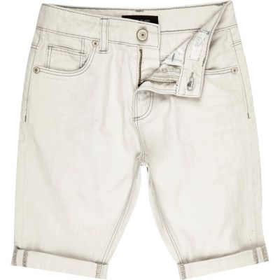 Boys off-white turn-up denim shorts